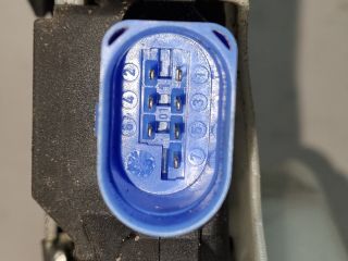 bontott VW GOLF V Bal hátsó Ajtózár