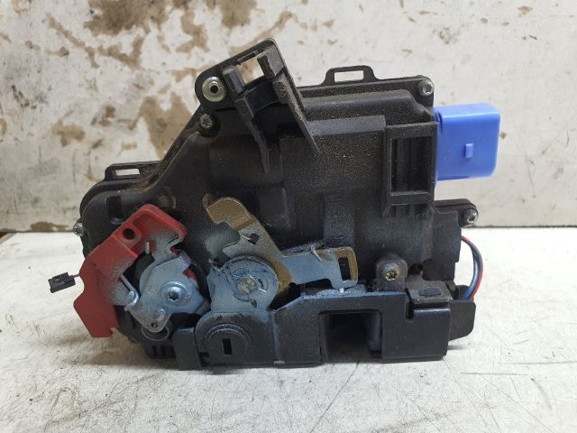 bontott VW GOLF V Bal hátsó Ajtózár