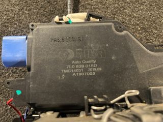 bontott VW GOLF V Bal hátsó Ajtózár