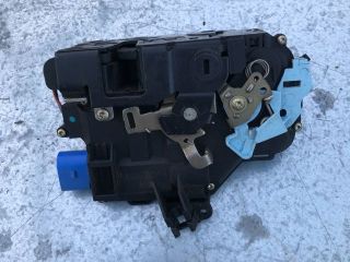 bontott VW GOLF V Bal hátsó Ajtózár