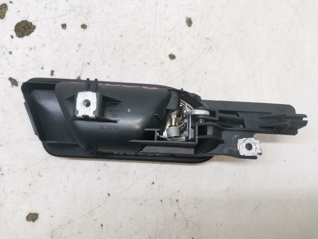 bontott VW GOLF V Bal hátsó Belső Kilincs