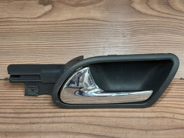 bontott VW GOLF V Bal hátsó Belső Kilincs