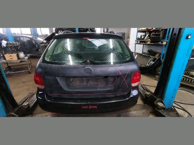 bontott VW GOLF V Bal hátsó Biztonsági Öv Csat