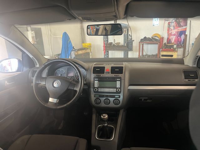 bontott VW GOLF V Bal hátsó Biztonsági Öv Csat