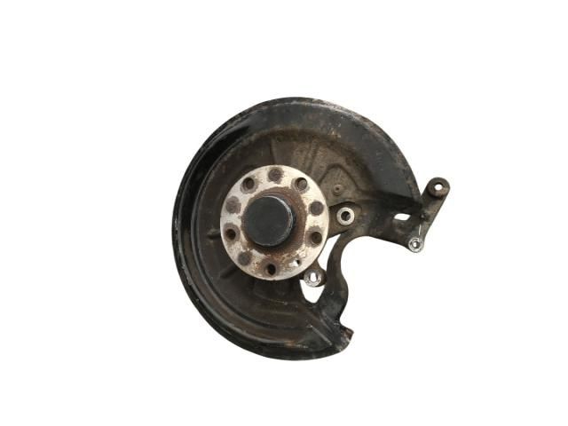 bontott VW GOLF V Bal hátsó Csonkállvány Kerékaggyal