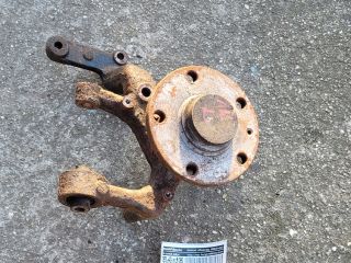 bontott VW GOLF V Bal hátsó Csonkállvány Kerékaggyal