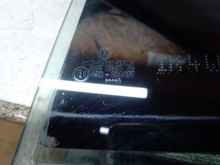 bontott VW GOLF V Bal hátsó Fixüveg (Ajtóban)