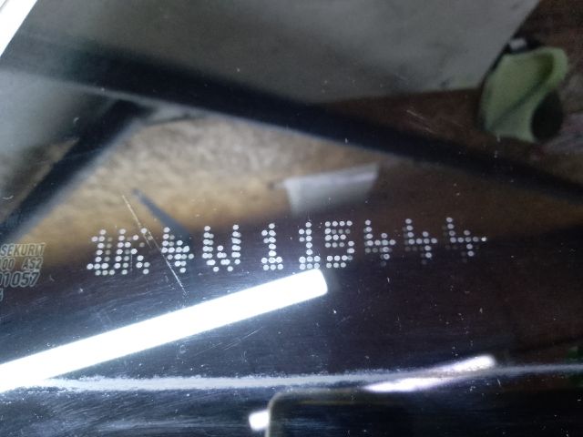 bontott VW GOLF V Bal hátsó Fixüveg (Ajtóban)