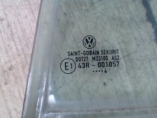 bontott VW GOLF V Bal hátsó Fixüveg (Ajtóban)