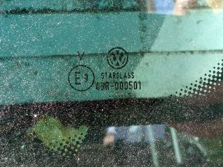 bontott VW GOLF V Bal hátsó Fixüveg (Ajtóban)