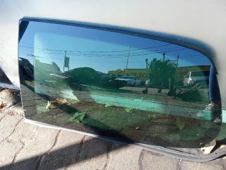 bontott VW GOLF V Bal hátsó Fixüveg (Ajtóban)
