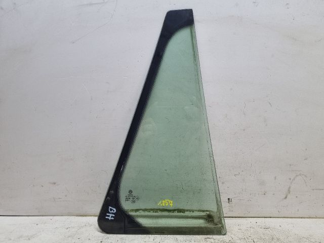 bontott VW GOLF V Bal hátsó Fixüveg (Ajtóban)