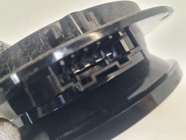 bontott VW GOLF V Bal hátsó Hangszóró