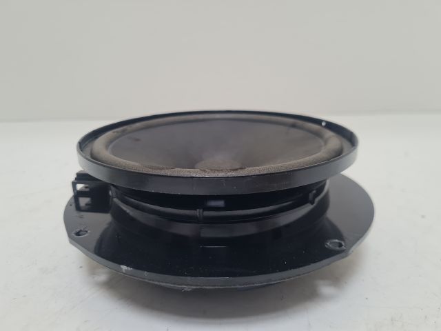 bontott VW GOLF V Bal hátsó Hangszóró