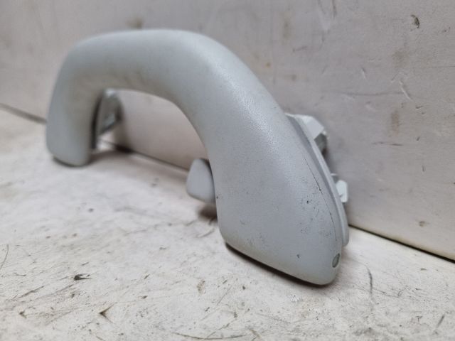 bontott VW GOLF V Bal hátsó Kapaszkodó (Felső)