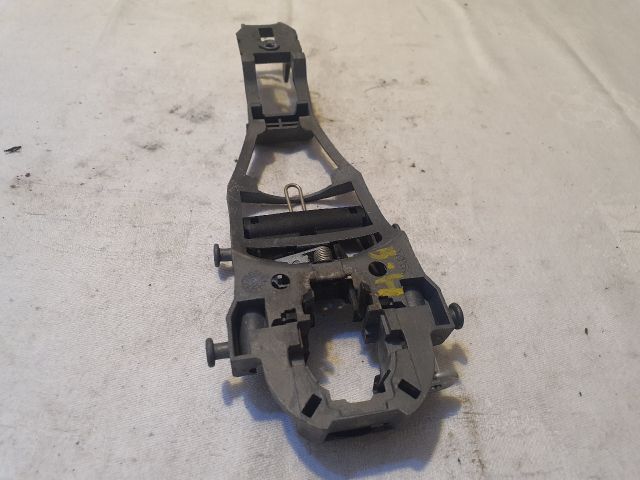 bontott VW GOLF V Bal hátsó Külső Kilincsfészek