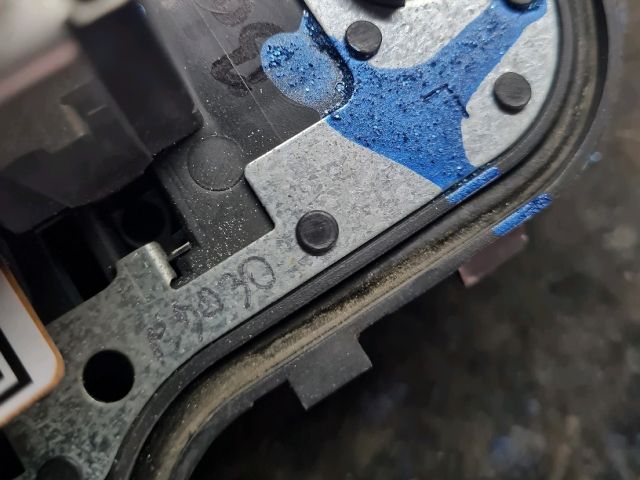 bontott VW GOLF V Bal Hátsó Lámpa Foglalat