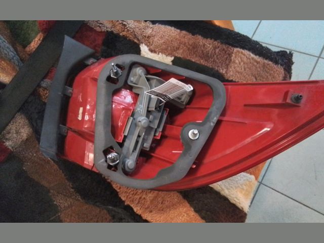 bontott VW GOLF V Bal Hátsó Lámpa Foglalat