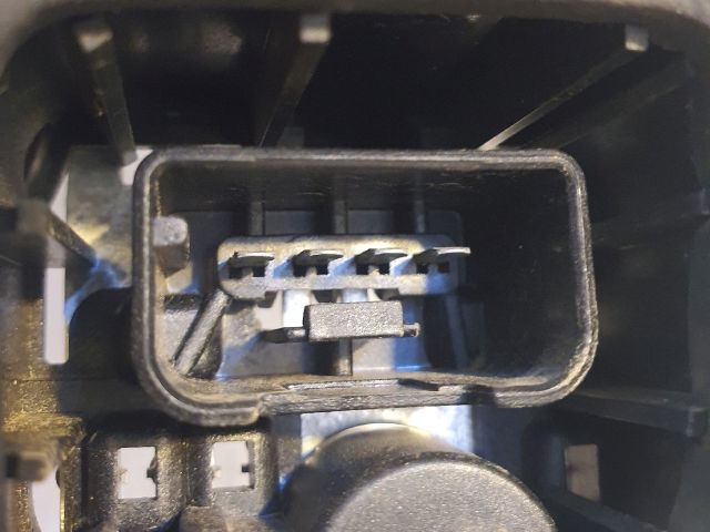 bontott VW GOLF V Bal Hátsó Lámpa Foglalat