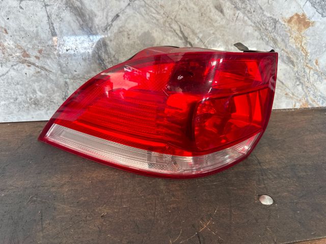 bontott VW GOLF V Bal Hátsó Lámpa