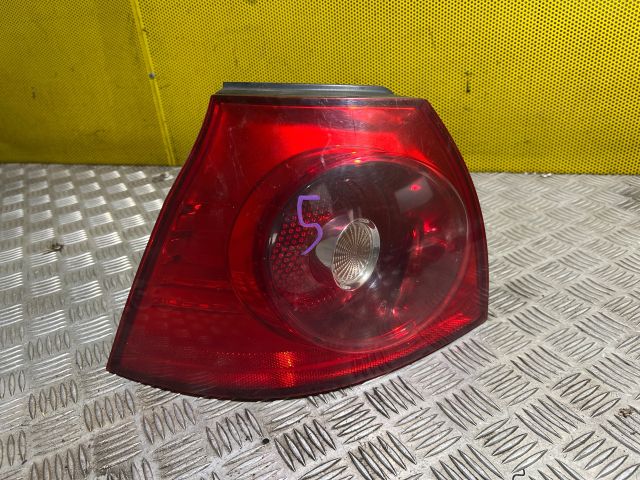 bontott VW GOLF V Bal Hátsó Lámpa