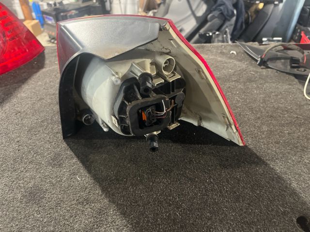 bontott VW GOLF V Bal Hátsó Lámpa