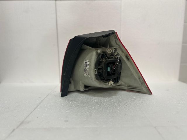 bontott VW GOLF V Bal Hátsó Lámpa