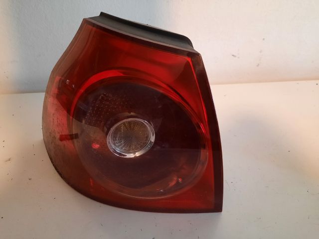 bontott VW GOLF V Bal Hátsó Lámpa