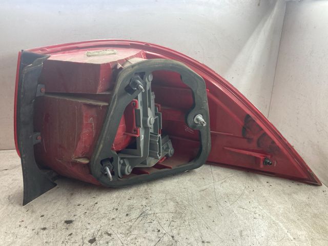 bontott VW GOLF V Bal Hátsó Lámpa