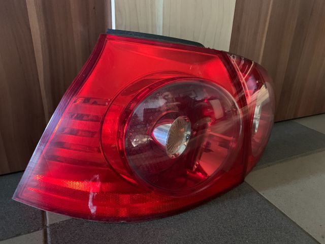 bontott VW GOLF V Bal Hátsó Lámpa