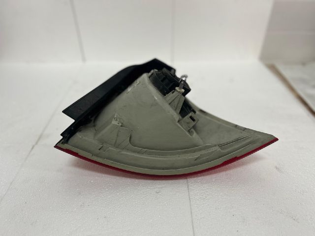 bontott VW GOLF V Bal Hátsó Lámpa