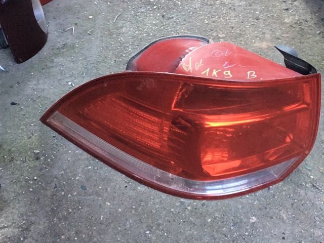 bontott VW GOLF V Bal hátsó Lámpabúra