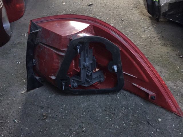 bontott VW GOLF V Bal hátsó Lámpabúra