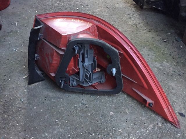 bontott VW GOLF V Bal hátsó Lámpabúra