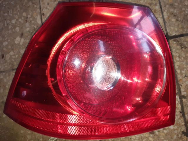 bontott VW GOLF V Bal hátsó Lámpabúra