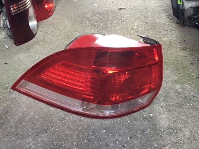 bontott VW GOLF V Bal hátsó Lámpabúra