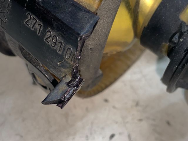 bontott VW GOLF V Bal Ködfényszóró