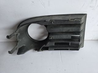 bontott VW GOLF V Bal Ködlámpa Rács