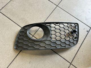 bontott VW GOLF V Bal Ködlámpa Rács