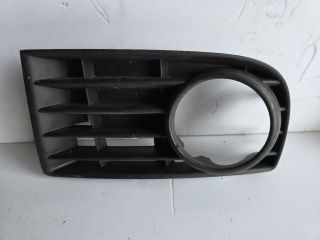 bontott VW GOLF V Bal Ködlámpa Rács