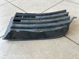 bontott VW GOLF V Bal Ködlámpa Rács