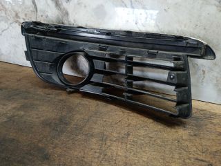 bontott VW GOLF V Bal Ködlámpa Rács