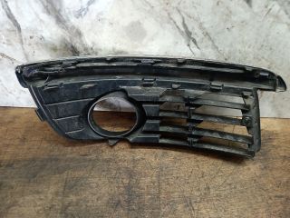 bontott VW GOLF V Bal Ködlámpa Rács