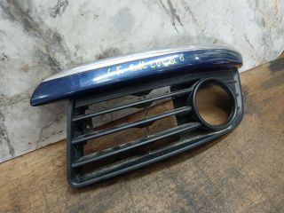 bontott VW GOLF V Bal Ködlámpa Rács