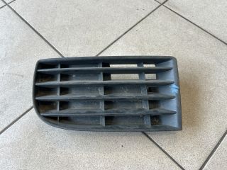 bontott VW GOLF V Bal Ködlámpa Rács