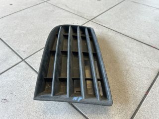 bontott VW GOLF V Bal Ködlámpa Rács