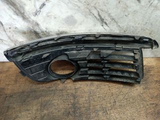 bontott VW GOLF V Bal Ködlámpa Rács