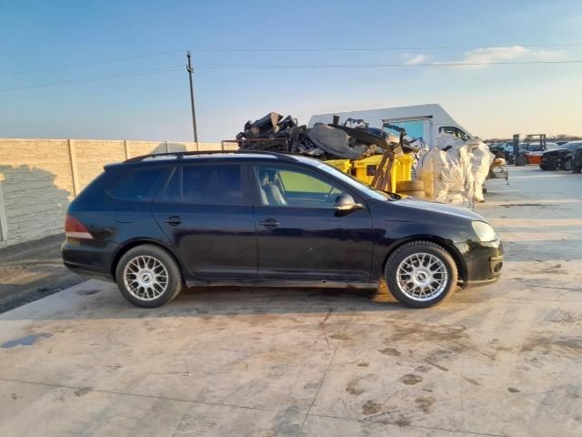 bontott VW GOLF V Bal Ködzárófény Keret