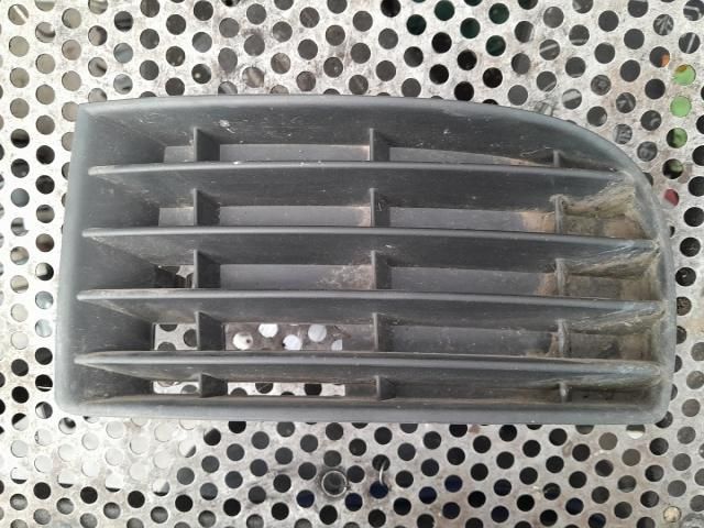 bontott VW GOLF V Bal Ködzárófény Keret