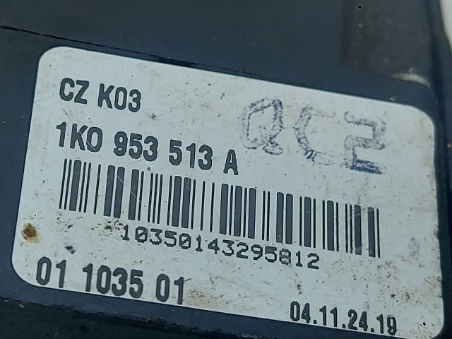 bontott VW GOLF V Bal Kormánykapcsoló Irányjelző (Tempomatos)